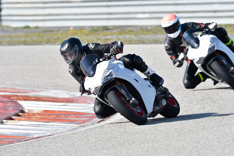 Illustration for article titled 2017 Ducati SuperSport: Classic Ducati Without The Pain